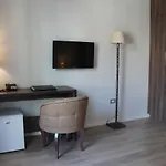 Hermes 4* טיראנה