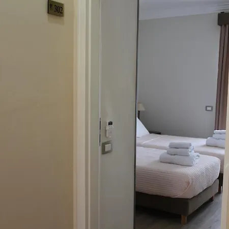 هيرميس فندق تيرانا