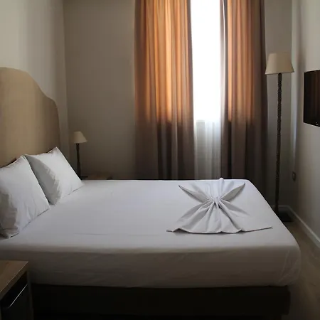 هيرميس تيرانا