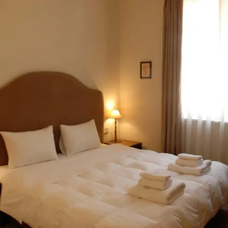 Hermes 4* Tirana